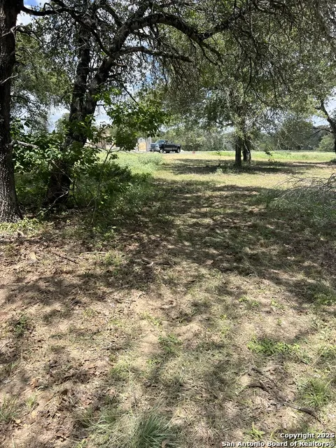 108 Timber La Vernia, TX 78121