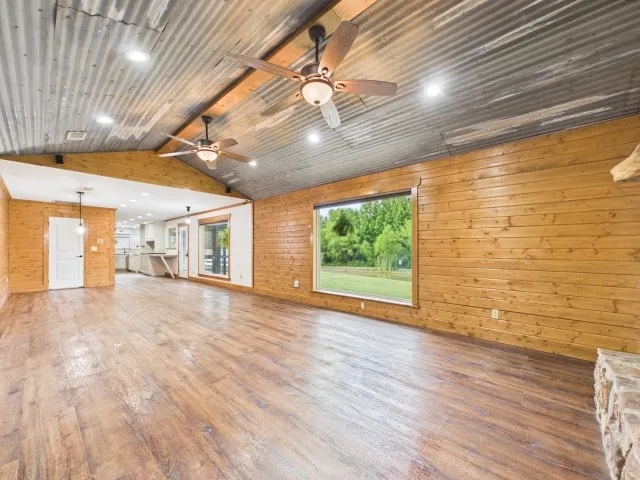 15460 County Road 434 Lindale, TX 75771