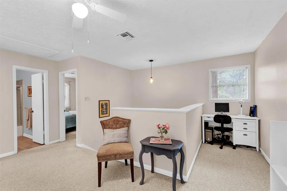 105 Seminole Drive New Ulm, TX 78950