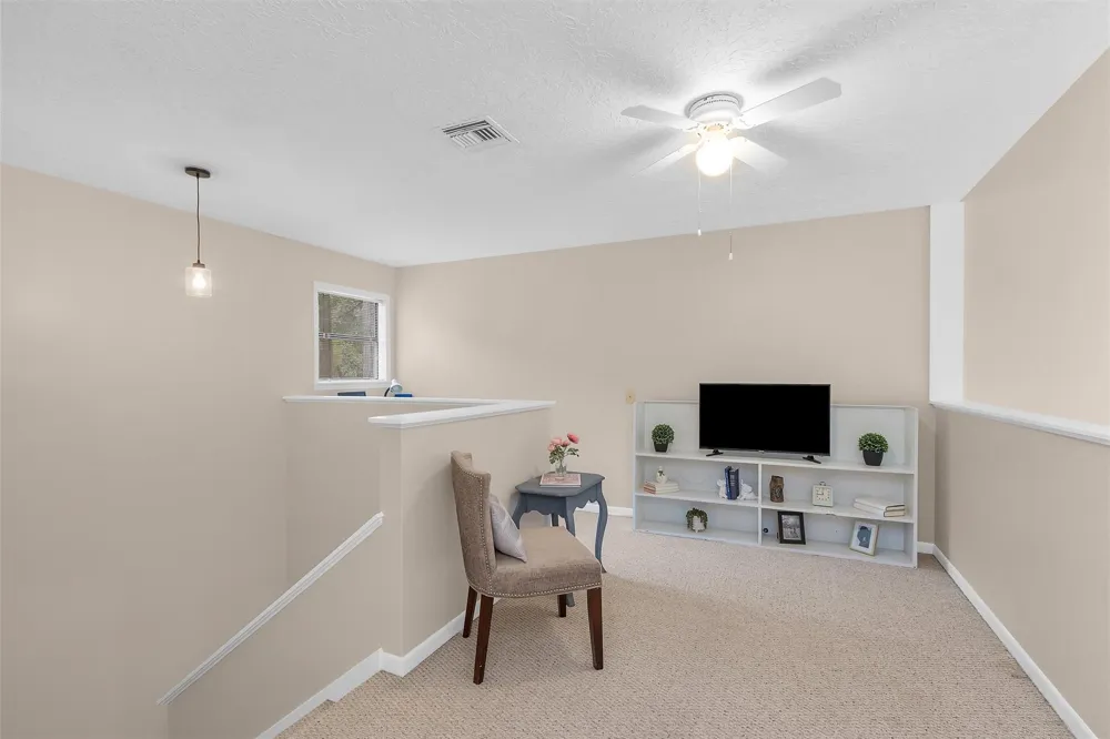105 Seminole Drive New Ulm, TX 78950