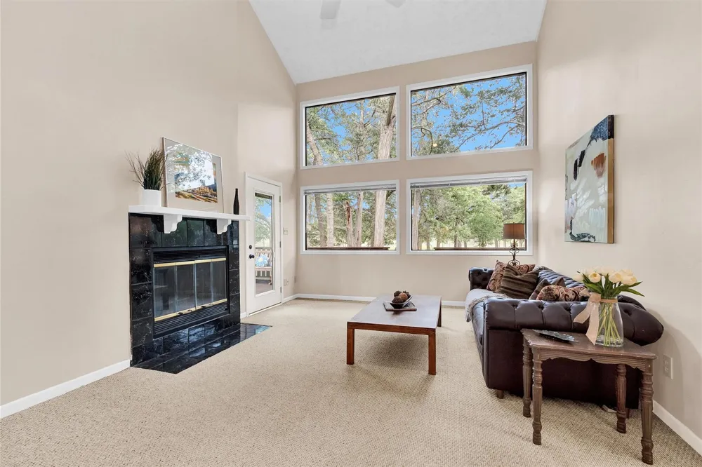 105 Seminole Drive New Ulm, TX 78950