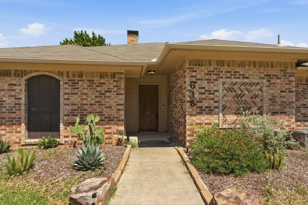 638 Park Lane Highland Village, TX 75077