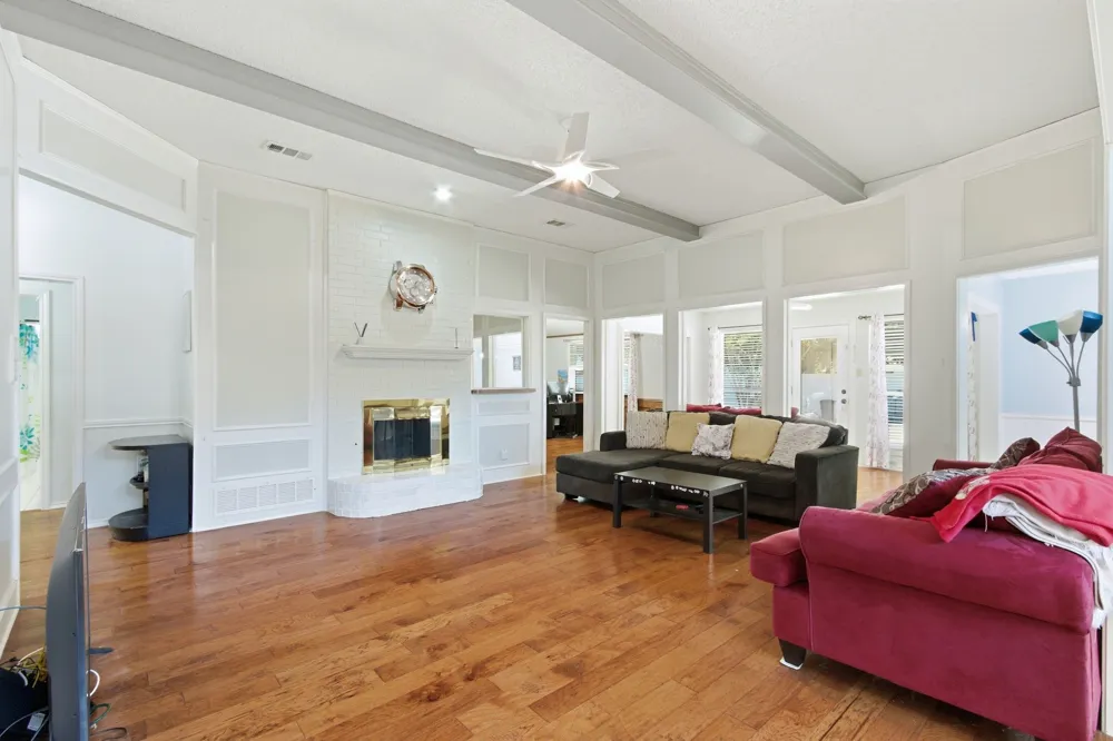638 Park Lane Highland Village, TX 75077