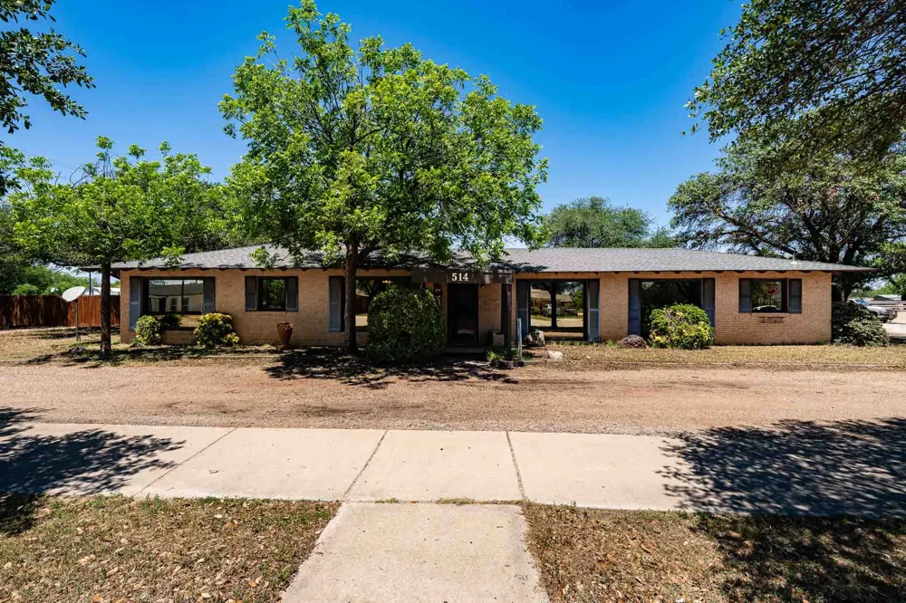 514 W Lake Drive Hamlin, TX 79520