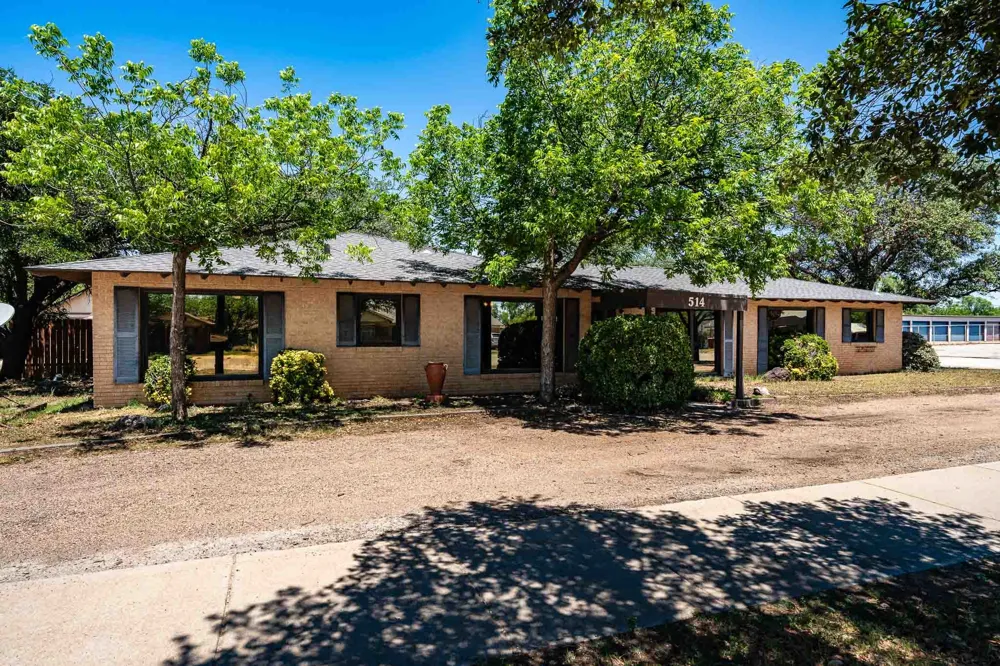 514 W Lake Drive Hamlin, TX 79520