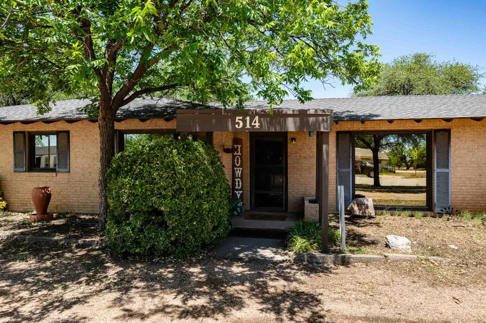 514 W Lake Drive Hamlin, TX 79520