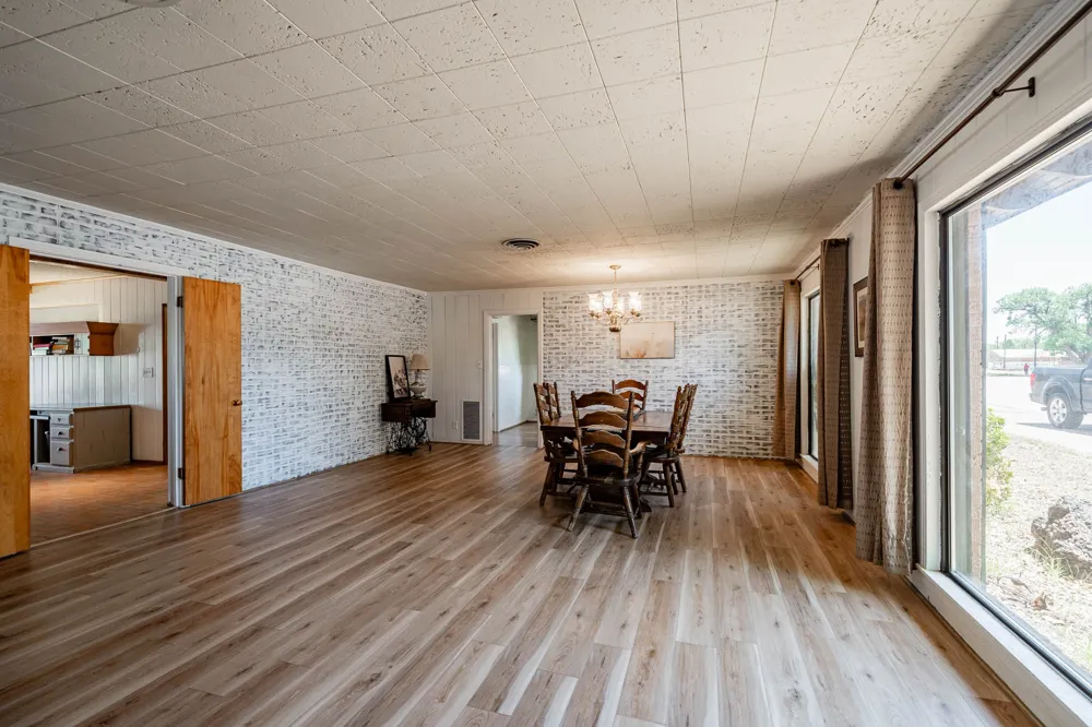 514 W Lake Drive Hamlin, TX 79520
