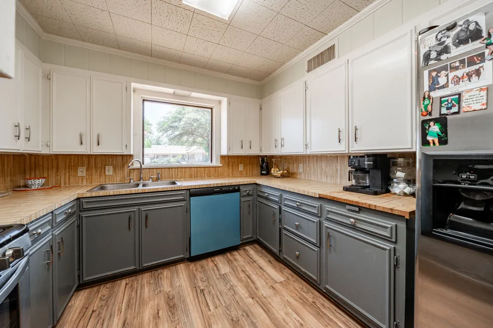 514 W Lake Drive Hamlin, TX 79520