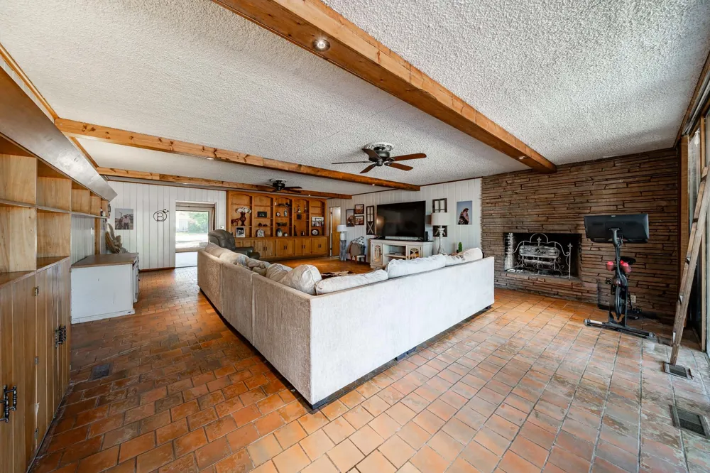 514 W Lake Drive Hamlin, TX 79520
