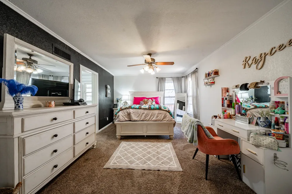 514 W Lake Drive Hamlin, TX 79520