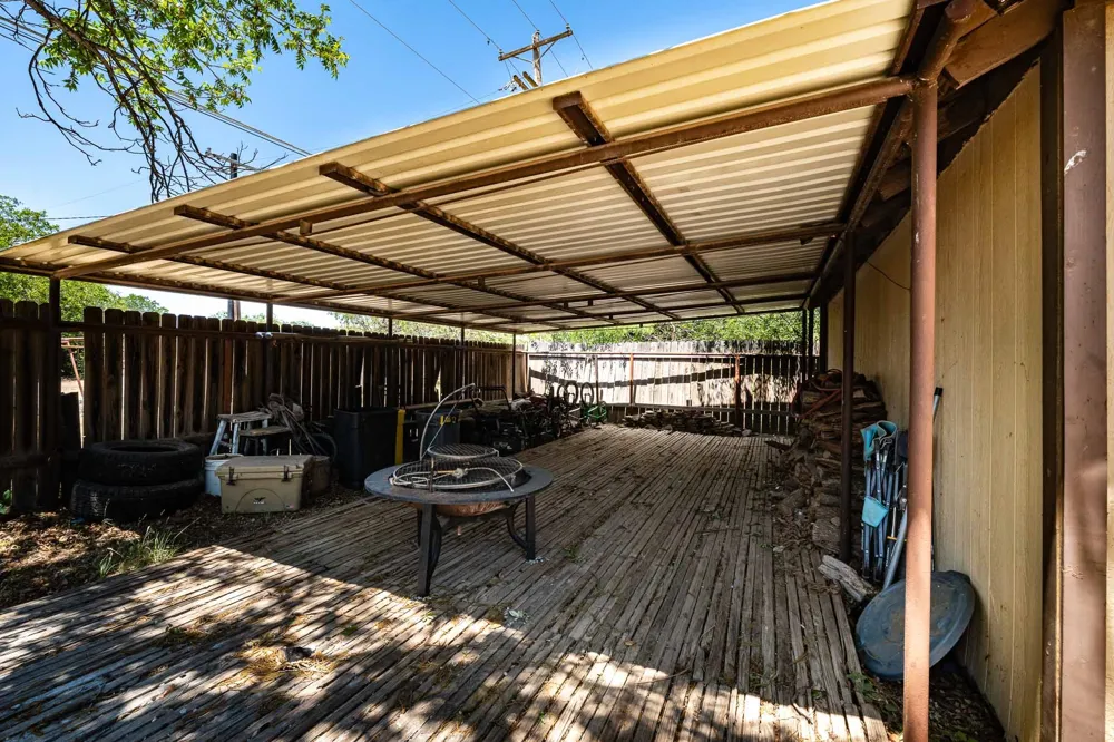 514 W Lake Drive Hamlin, TX 79520