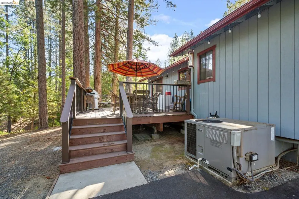 23625 Rock Hammer Lane Groveland, CA 95321