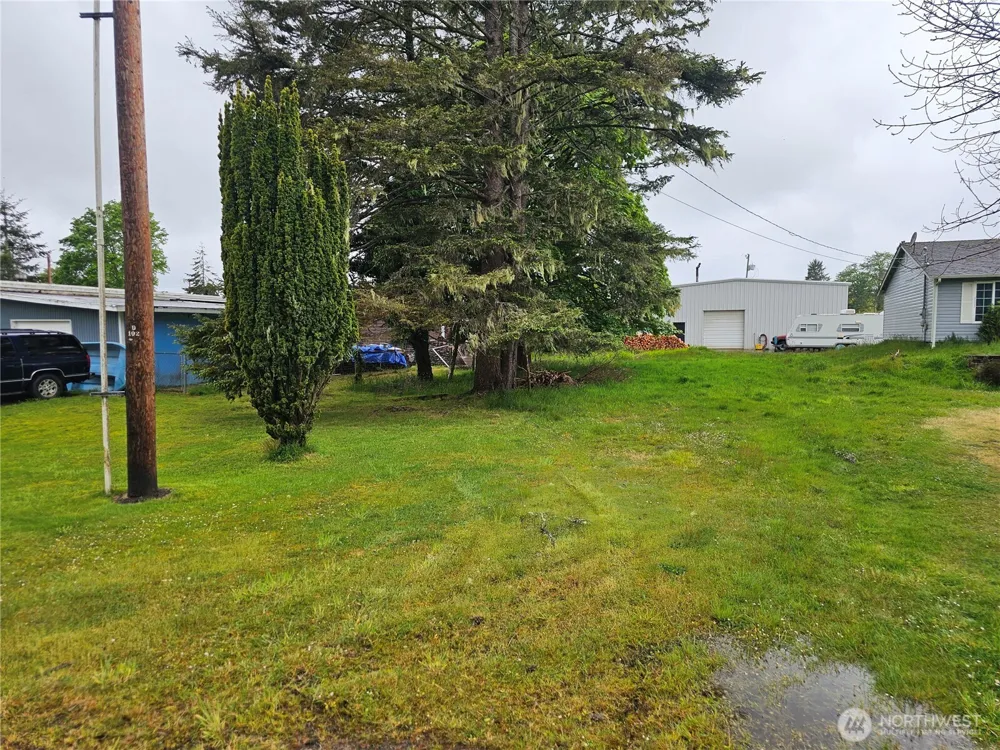 607 2nd Street Westport, WA 98595