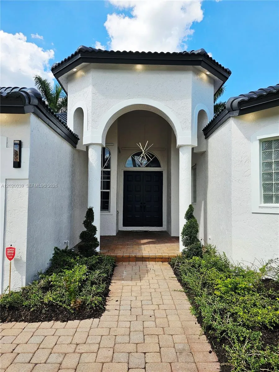 18951 SW 30th St Miramar, FL 33029