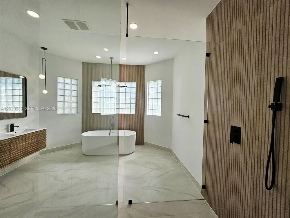 18951 SW 30th St Miramar, FL 33029