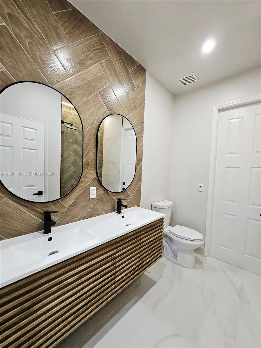 18951 SW 30th St Miramar, FL 33029