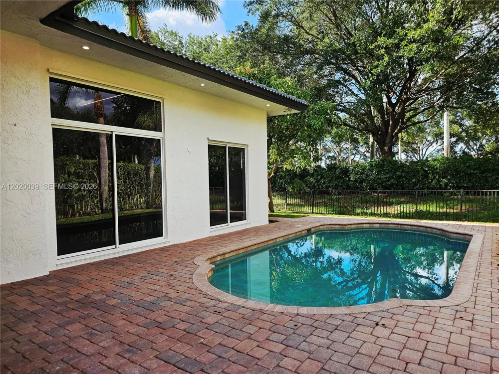 18951 SW 30th St Miramar, FL 33029