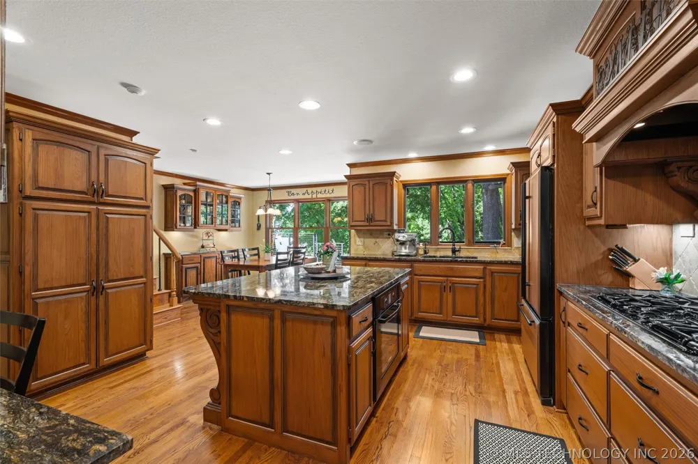 2224 Stonewall Drive Bartlesville, OK 74006