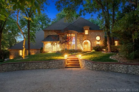 2224 Stonewall Drive