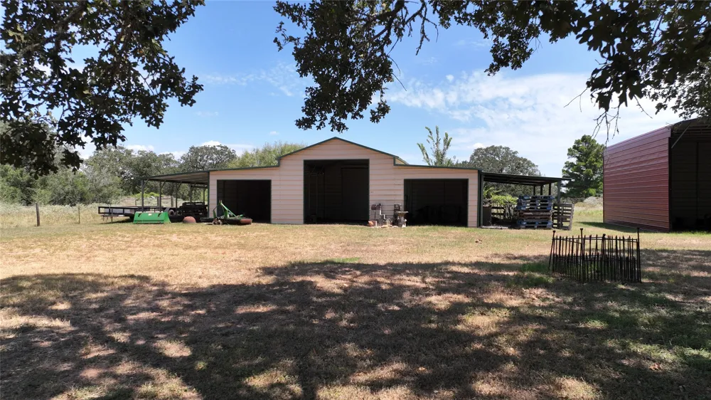 213 Joe Cole Lane Smithville, TX 78957