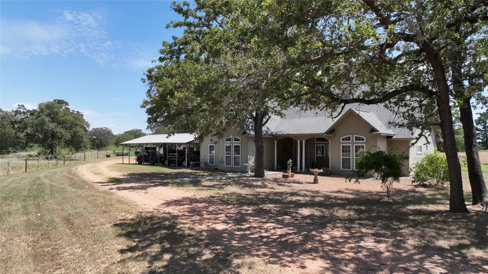 213 Joe Cole Lane Smithville, TX 78957