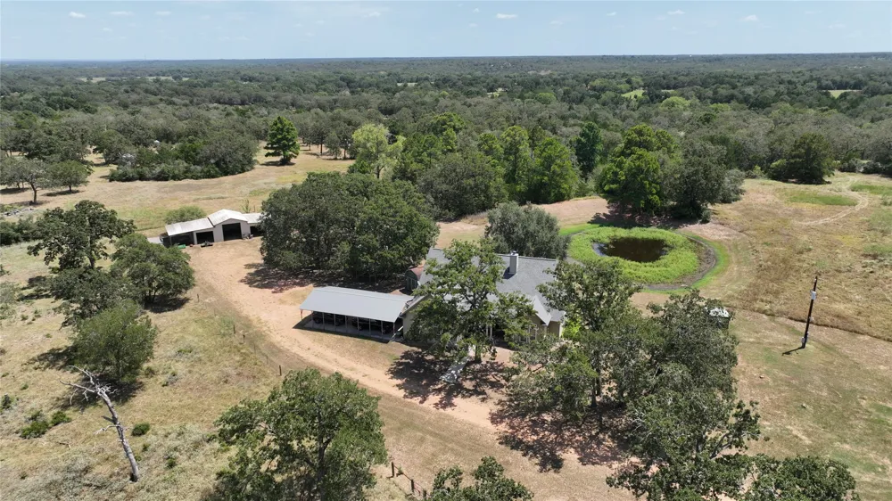 213 Joe Cole Lane Smithville, TX 78957