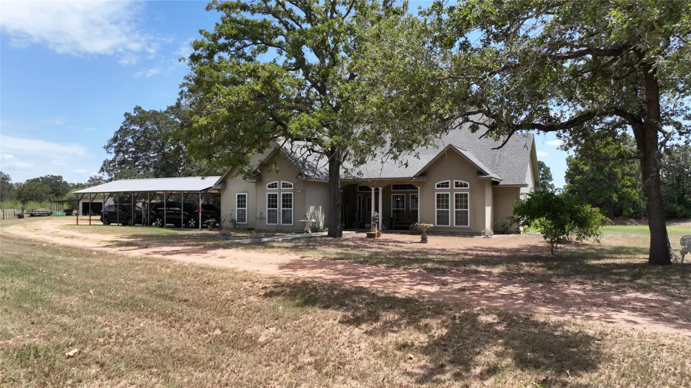 213 Joe Cole Lane Smithville, TX 78957
