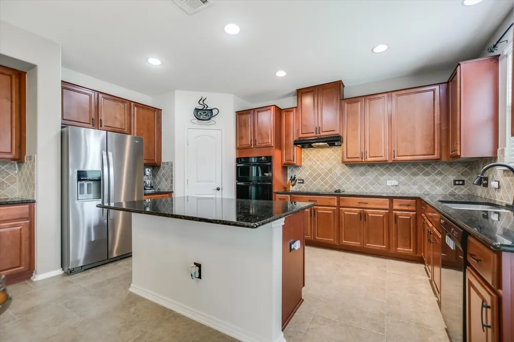 112 Pauline Cove Kyle, TX 78640