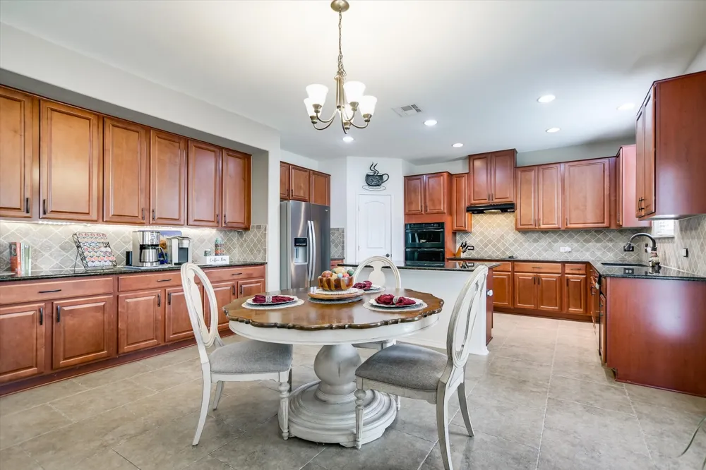 112 Pauline Cove Kyle, TX 78640