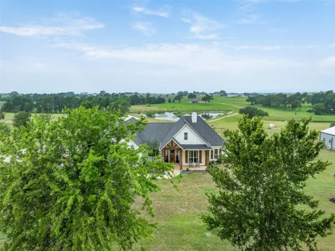 9075 Loop Road