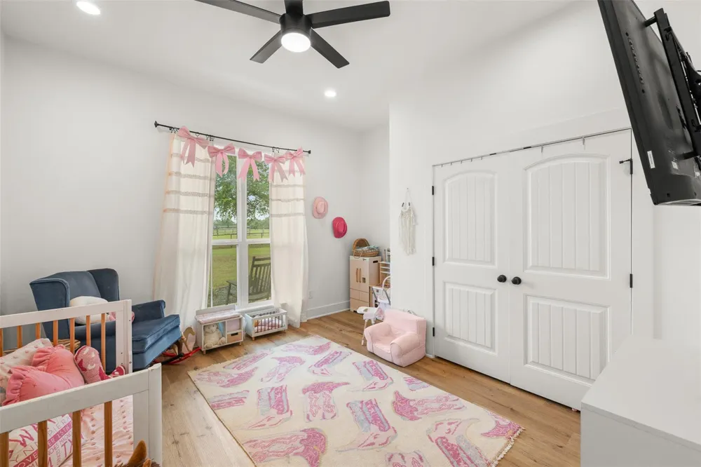 9075 Loop Road Bellville, TX 77418
