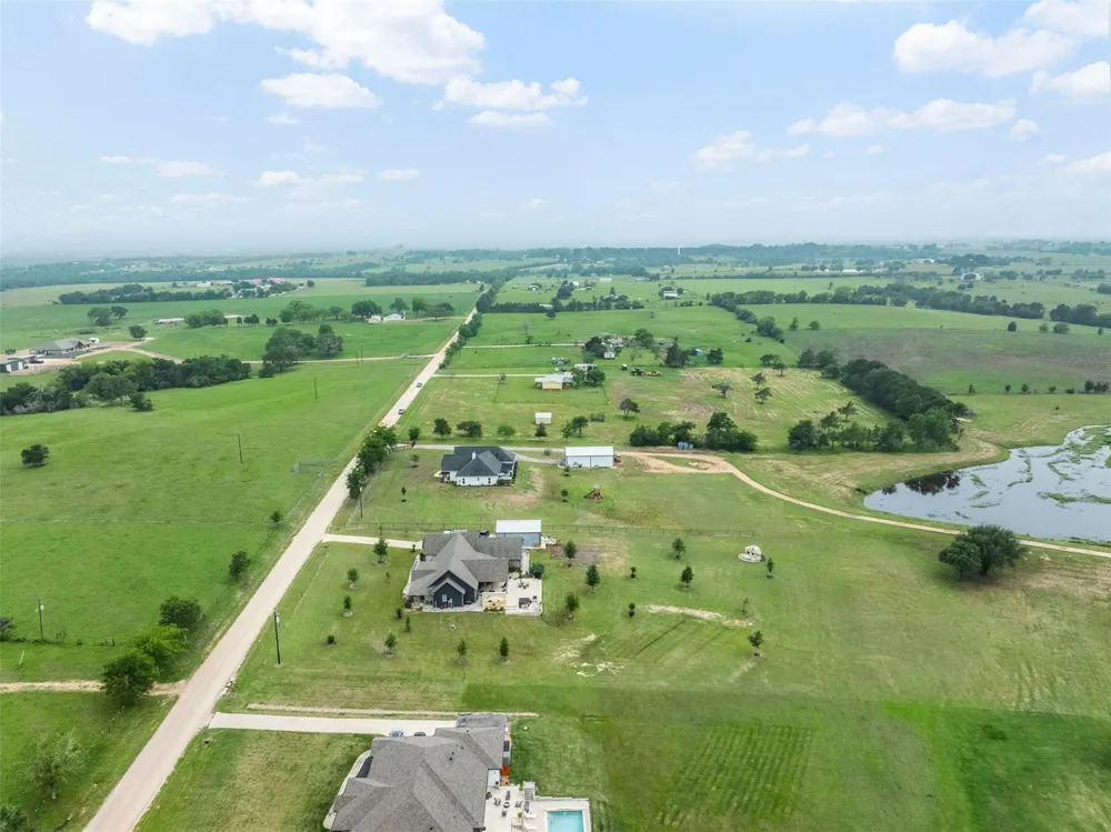 9075 Loop Road Bellville, TX 77418