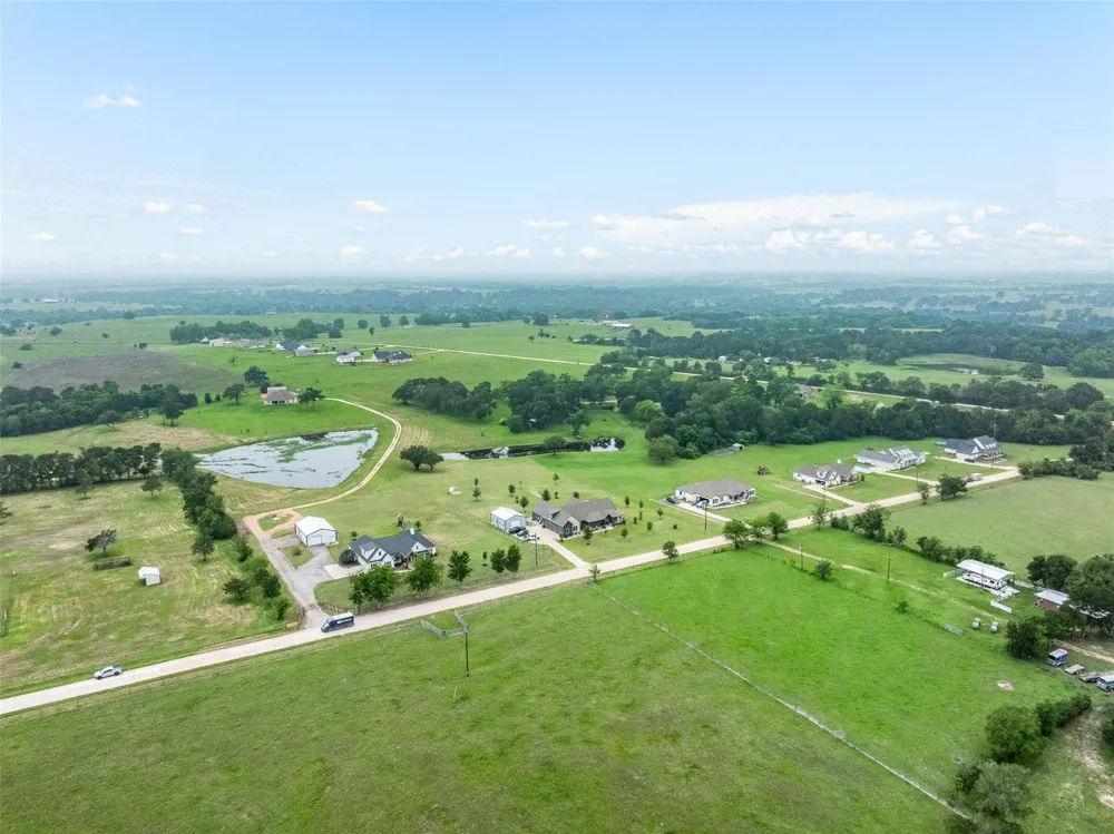 9075 Loop Road Bellville, TX 77418