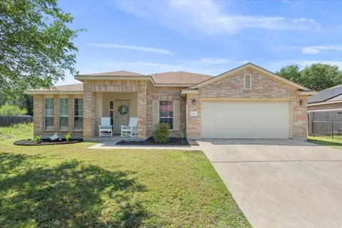 800 Cattail Circle