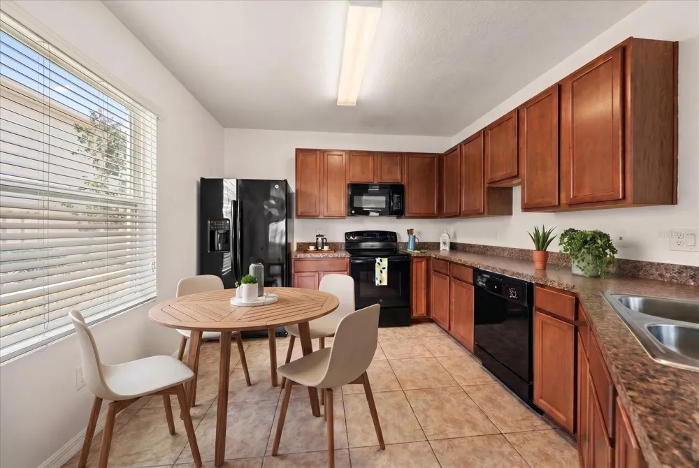 774 ASHENTREE DRIVE Plant City, FL 33563