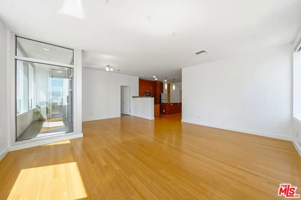 3810 Wilshire Boulevard #605 Los Angeles, CA 90010