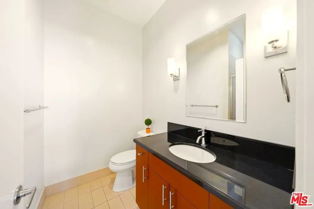 3810 Wilshire Boulevard #605 Los Angeles, CA 90010