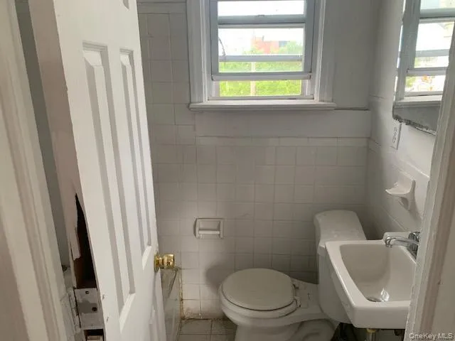 1181 Sackett Ave Avenue Bronx, NY 10461