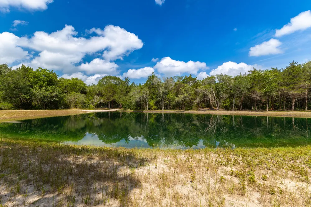 2088 Baca Loop Flatonia, TX 78941