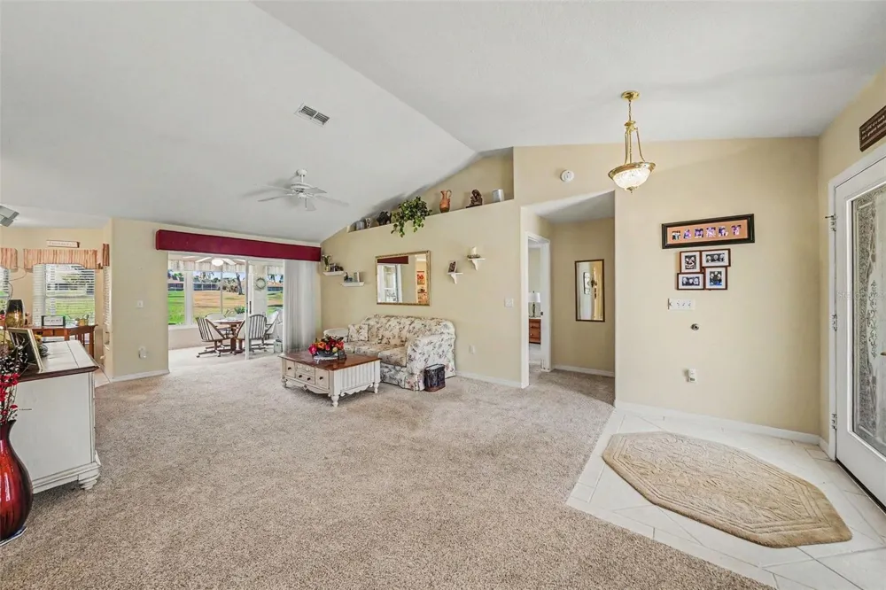 11132 MOSHIE LANE San Antonio, FL 33576