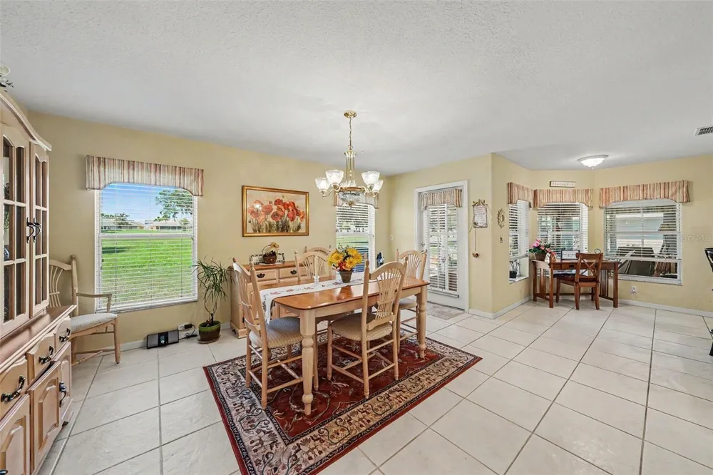 11132 MOSHIE LANE San Antonio, FL 33576