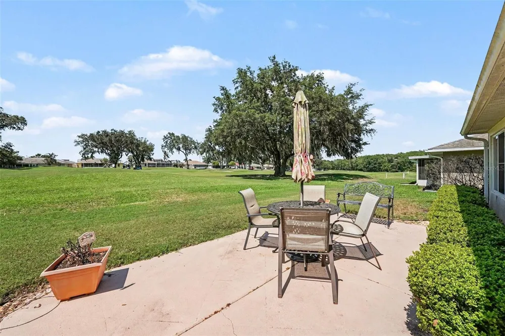 11132 MOSHIE LANE San Antonio, FL 33576