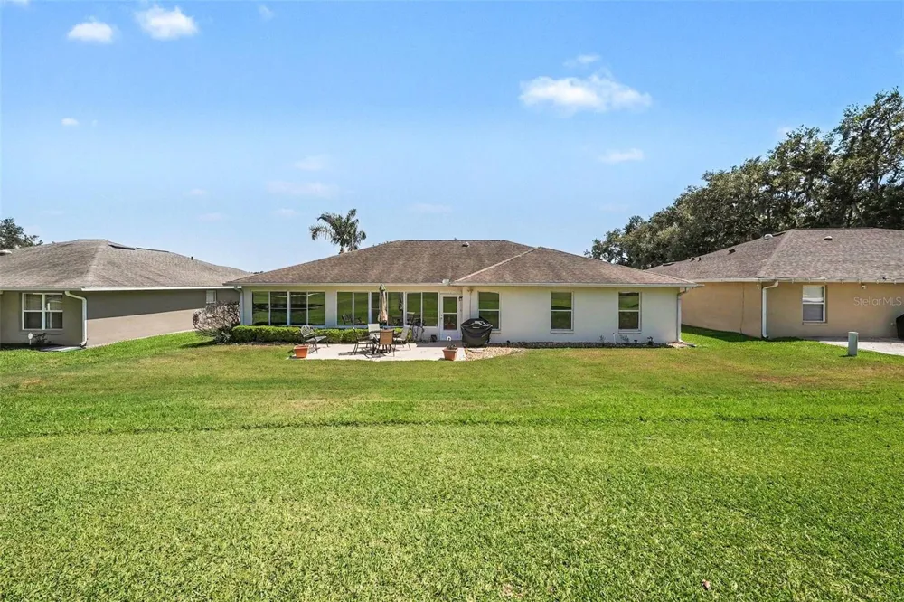 11132 MOSHIE LANE San Antonio, FL 33576