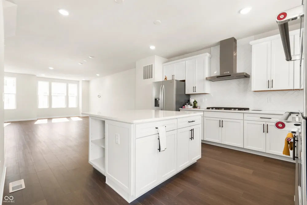 14579 Elsmere Lane Carmel, IN 46074