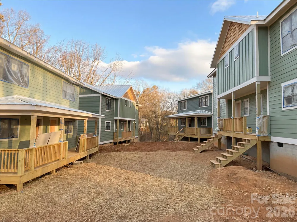 11 Fireside Drive Asheville, NC 28806