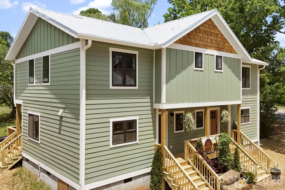 11 Fireside Drive Asheville, NC 28806
