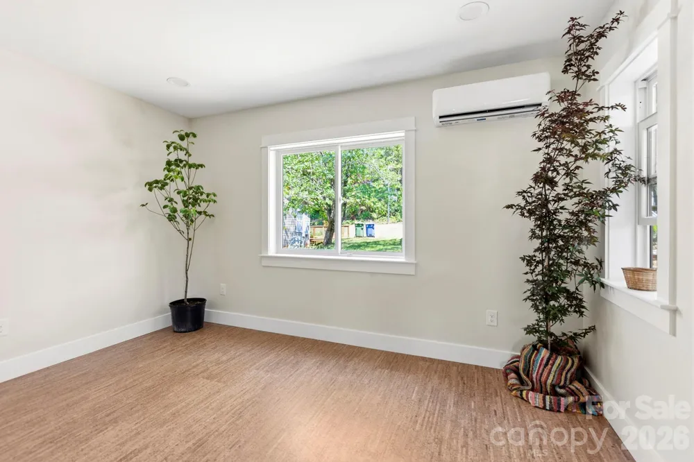 11 Fireside Drive Asheville, NC 28806