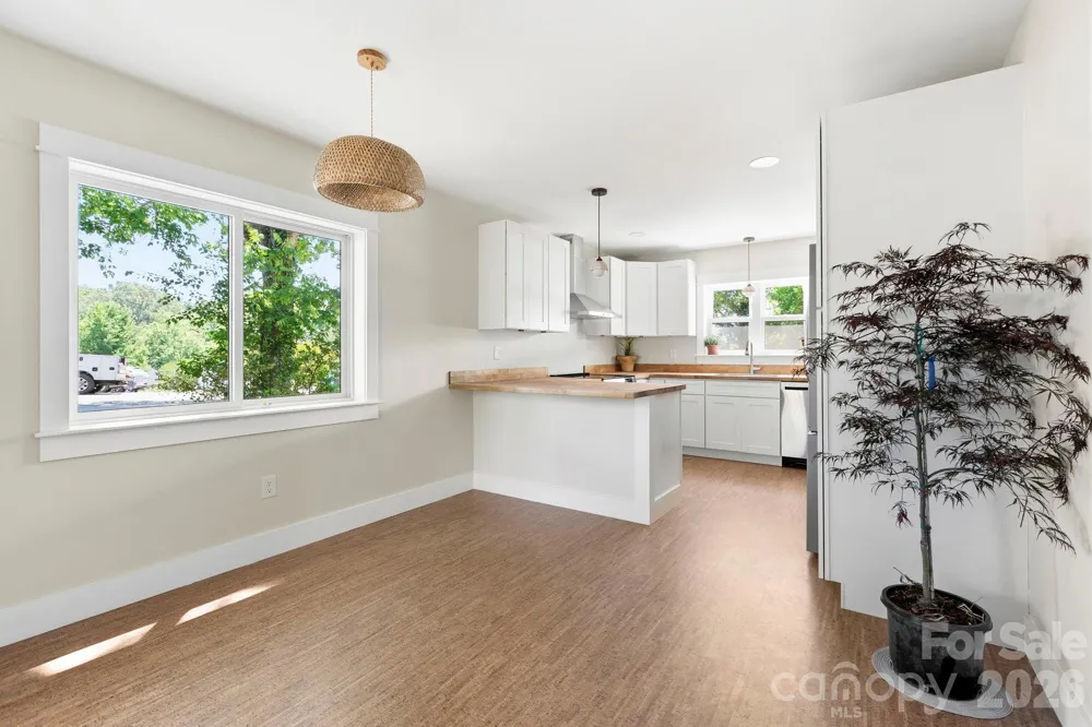 11 Fireside Drive Asheville, NC 28806