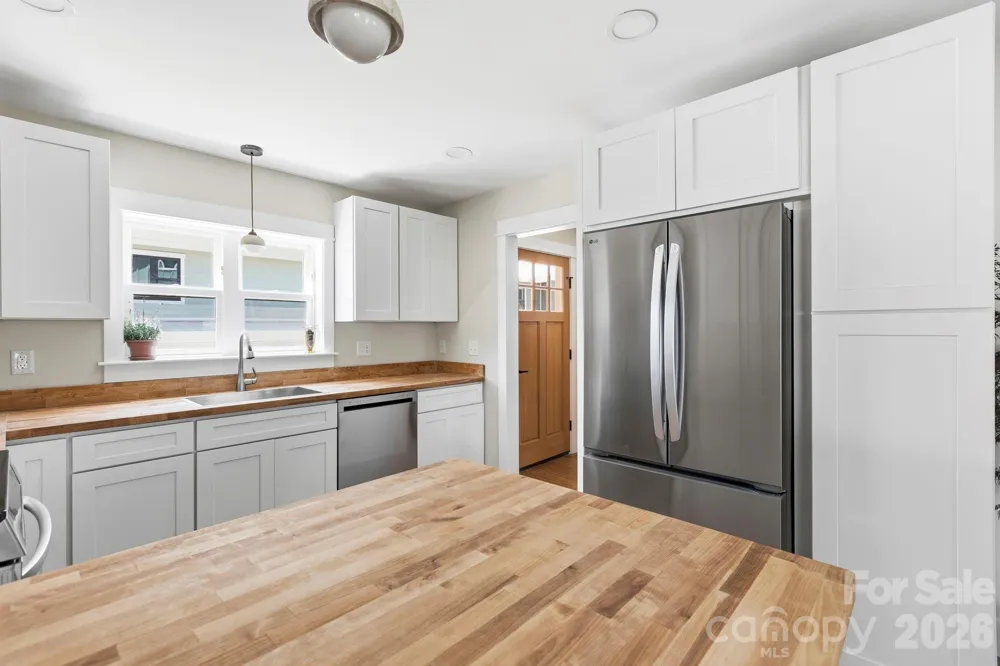 11 Fireside Drive Asheville, NC 28806