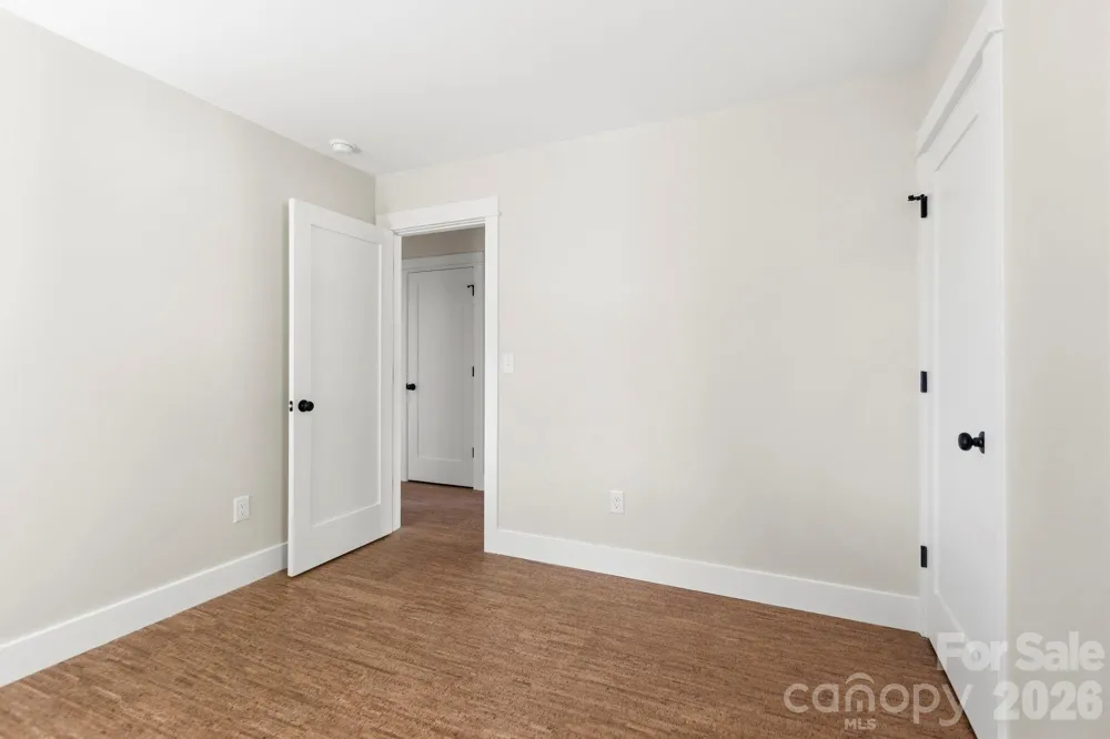 11 Fireside Drive Asheville, NC 28806